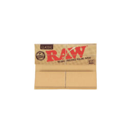 RAW | Classic Connoisseur - 1 1/4 Rolling Paper w/ Tip - Image 2